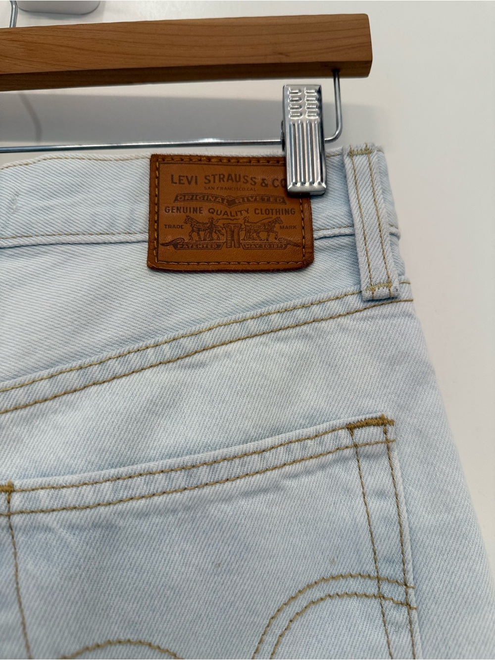 Levi’s Ribcage Wide Leg Jeans Size 28 - Picture 6 of 10